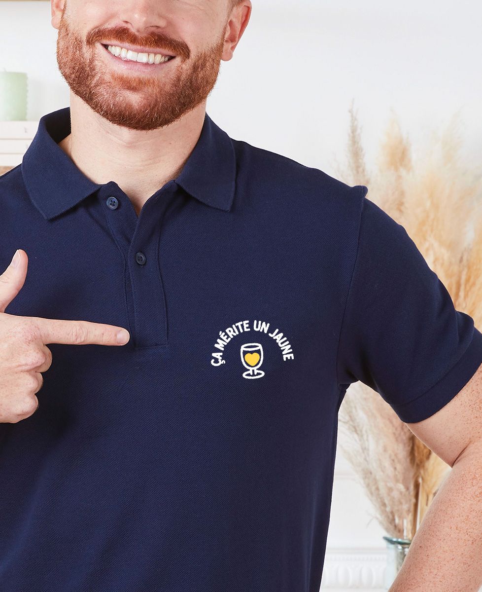Polo homme Ça mérite un jaune (brodé) - Apéro