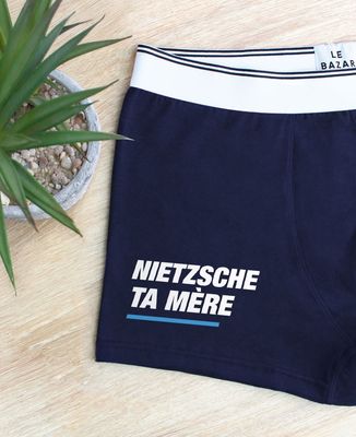 Boxer Nietzsche ta mère