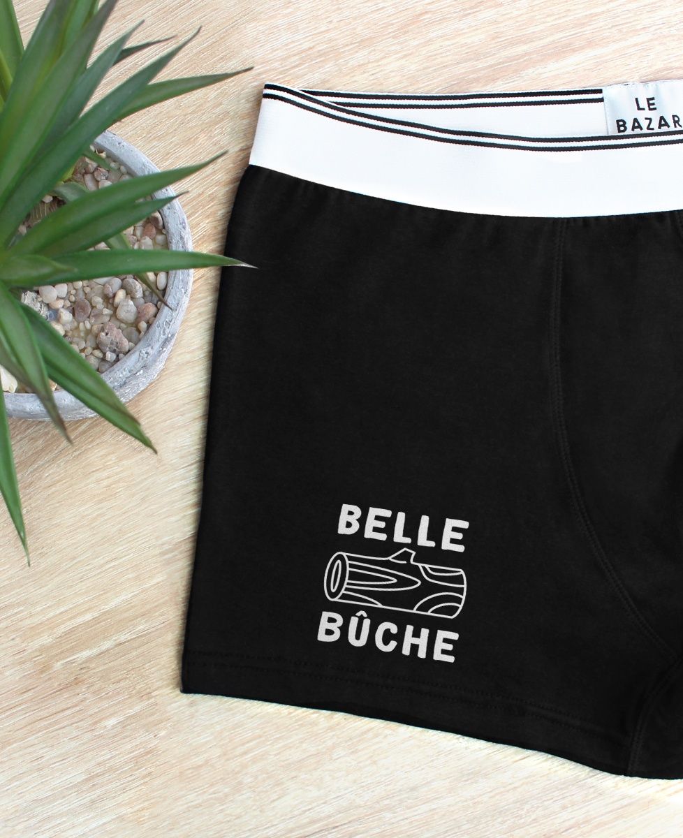 Boxer Belle bûche