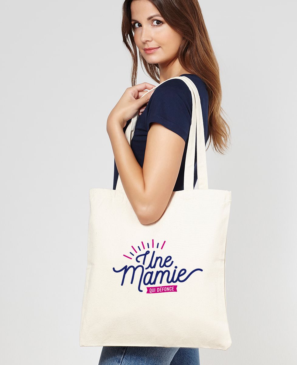 Tote bag Une mamie qui défonce