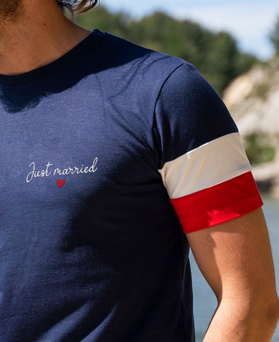 Camiseta reciclada Filgood de hombre Recién casado (bordado) - Regalos para parejas, Boda