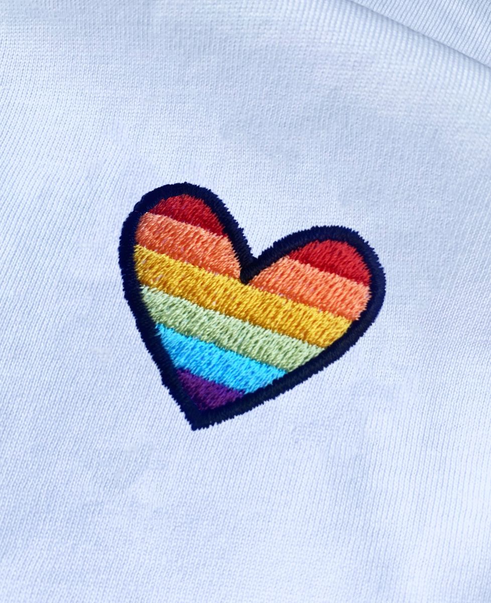 T-shirt per lui Cuore LGBT (ricamato) - Regali per coppie