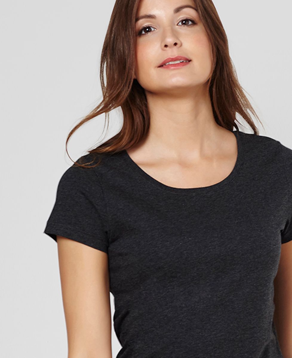 T-Shirt femme Grand coeur brodé personnalisé