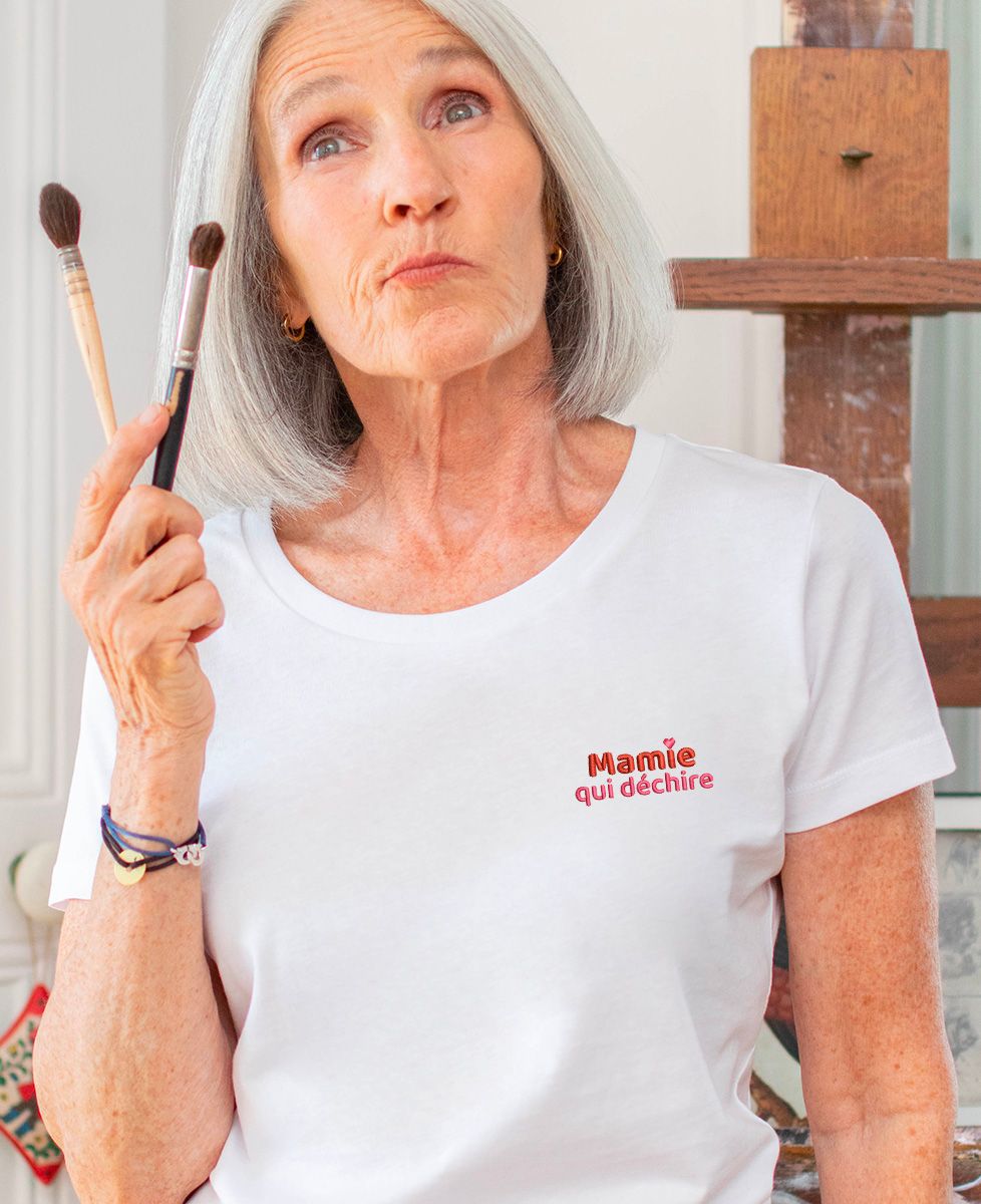 T-shirt femme Mamie qui déchire (brodé) - Cadeaux Mamie