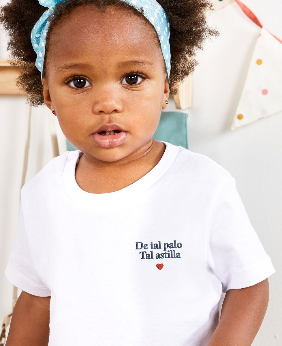 Camiseta de bebé De tal palo Tal astilla (bordado)