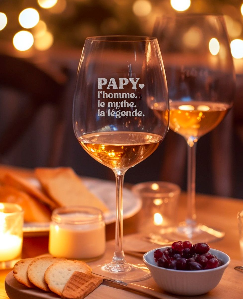 Verre à vin Papy l'homme le mythe la légende (gravé) - Apéro, Cadeaux Papy, Mariage
