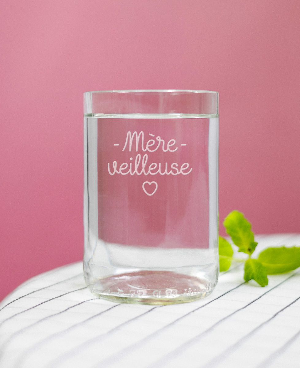 Verre à eau bouteille Mère-veilleuse (gravé) - Cadeaux Maman, Cadeaux Mamie, Future Maman