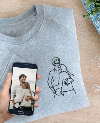 Men's sweatshirt Hand-embroidered couple - Couple gifts