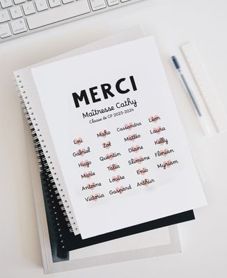 Carnets Merci maîtresse et coeurs personnalisé