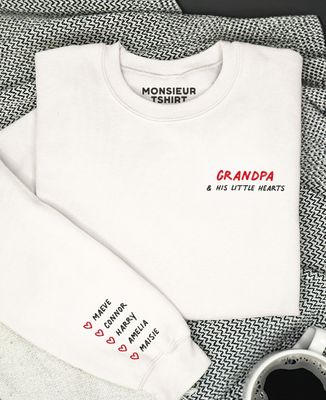 Men's sweatshirt Papy and his little hearts embroidered on the sleeve - Papy's gift