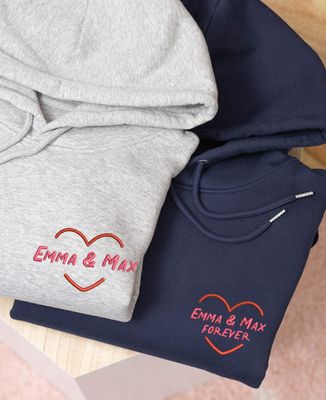 Men's hoodie First names in a personalized embroidered heart - Couple gifts