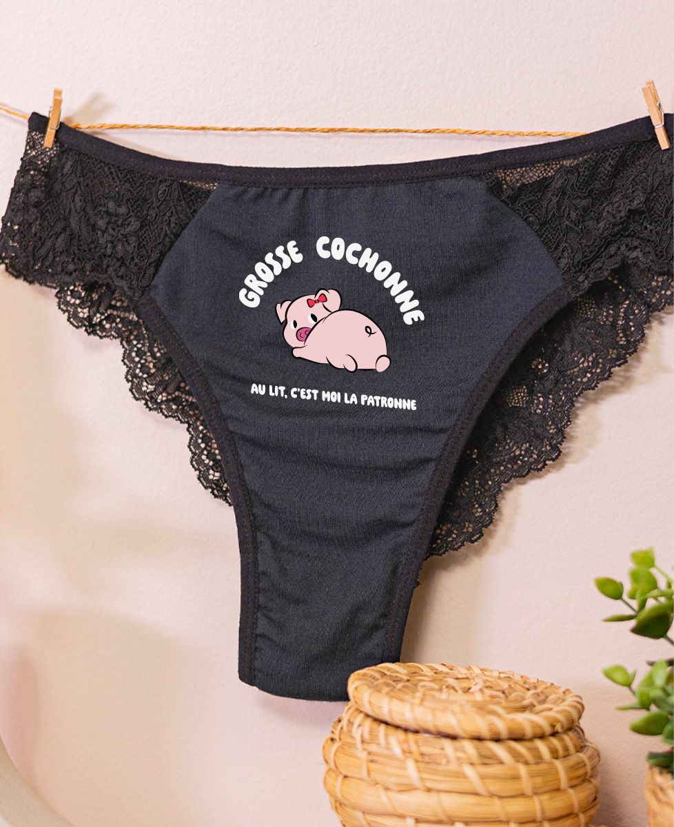 Culotte tanga Petite cochonne (au lit c'est moi la patronne) - Cadeaux Couple