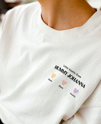 Women's T-Shirt Mom's little multicolored hearts - Mom's gifts, Mom/Dad-to-be