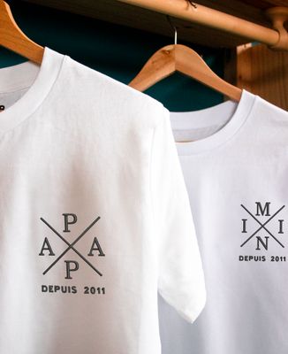 T-shirt Remise De Diplôme 'Class Of 2025' - Cadeau Pour Femme, Homme, Famille, Col V Unisexe