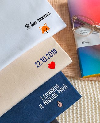 T-shirt per lui Testo e pittogramma ricamati personalizzati - Sport, Regali per papà, Regali per la mamma, Calcio, Addio nubilato/celibato, matrimonio, Regali per coppie, EVJF