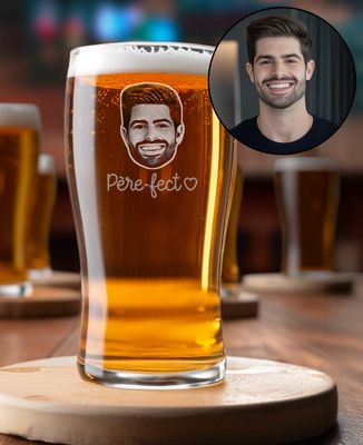 Verre à bière Père-fect et visage gravé - Cadeaux Papa, Apéro, Mariage
