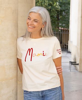 T-shirt femme Mamie multicolore brodé et prénoms sur la manche - Cadeaux Mamie