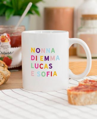 Tazza La nonna dei nomi multicolori
