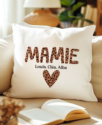 Coussin Mamie léopard et prénom des enfants - Cadeaux Papy, Cadeaux Mamie