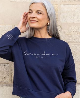Women's sweatshirt Grandma personalized embroidered date and first name - Grandma's gifts