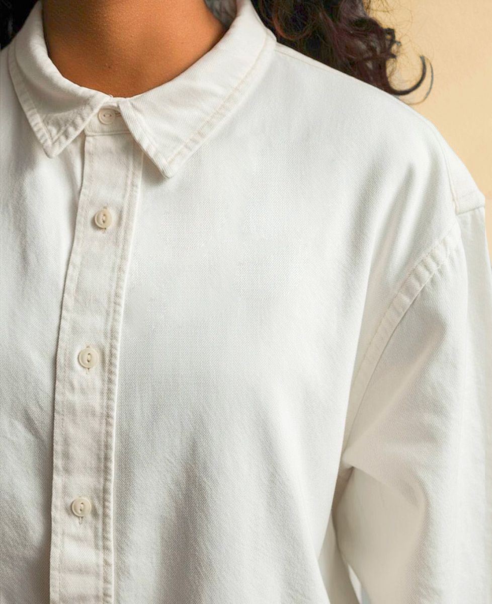 Custom embroidered text and pictogram shirt | Monsieur TSHIRT