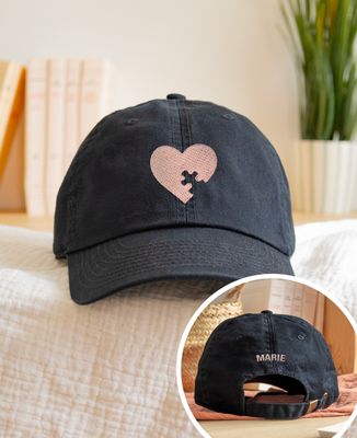 Cap Cuore e pezzo di puzzle ricamato con nomi sul retro - Regali per coppie