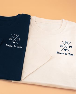 T-shirt per lei Data personalizzata ricamata a croce - Regali per coppie, Regali per le coppie, Regali per le coppie