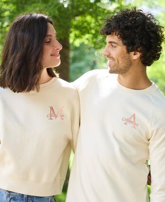 Men's sweatshirt Initial and first name embroidered on the heart - Couple gifts, Woman Couple Gifts, Gifts for Couples
