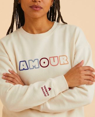 Women's sweatshirt Personalized multicolored text and first names on sleeve - Mom's gifts, Couple gifts, Woman Couple Gifts