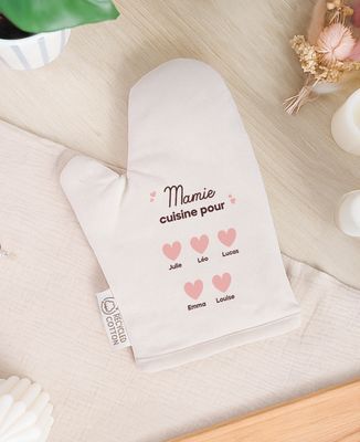 Gant de cuisine Mamie cuisine avec amour pour coeurs personnalisés - Cadeaux Mamie