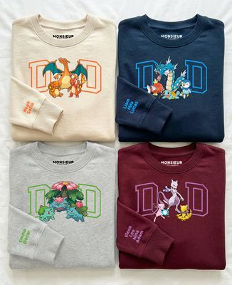 Sweatshirt Mann DAD und seine kleinen Monster und Vornamen auf dem Ärmel - Papa-Geschenke, Geschenke Mama, Geek & Videospiele
