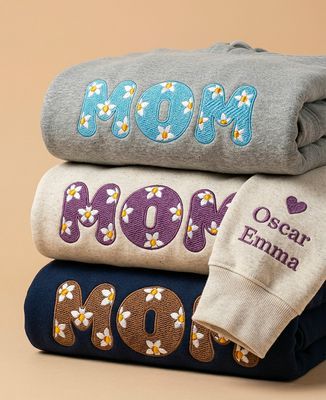 Women's Hoodie Mom embroidered flowers and children's names - Mom's gifts, Mom/Dad-to-be