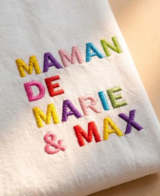 T-shirt femme Maman de prénoms multicolore brodé | Monsieur TSHIRT