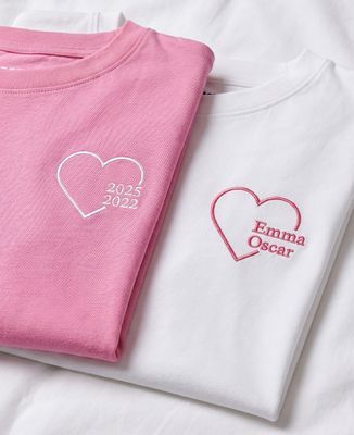 Women's T-Shirt Hearts with children's first names or birth years - Gifts for Dad, Mom's gifts