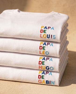 T-shirt homme Papa de prénoms multicolore brodé - Cadeaux Papa