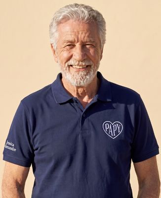 Polo homme Coeur Papy manuscrit brodé & prénoms des enfants sur la manche - Cadeaux Papy