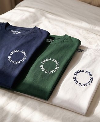 Men's T-Shirt Dad of Names Shaped Like Circles - Gifts for Dad, Mom's gifts