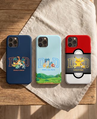 Coque smartphone DAD et ses petits monstres et prénoms - Cadeaux Papa, Cadeaux Maman, Geek & Jeux vidéo