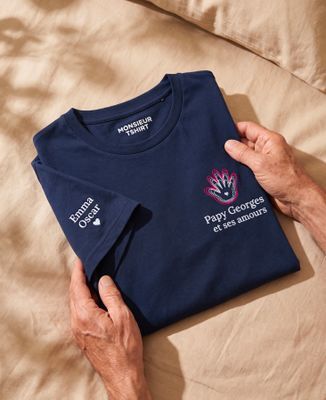 T-shirt homme Papy Empreintes et prénoms des petits enfants brodé - Cadeaux Papy