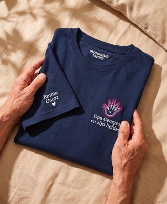 Heren-T-shirt Opa: afdrukken en voornamen van de kleinkinderen, geborduurd - Opa's geschenk