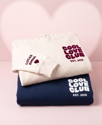 Hoodie voor dames Cool Love-club en voornamen op de mouw (fluweeleffect) - Geschenken voor koppels
