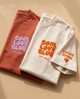 T-shirt per lui Cool Love club e nomi sulla manica (effetto velluto) - Regali per coppie