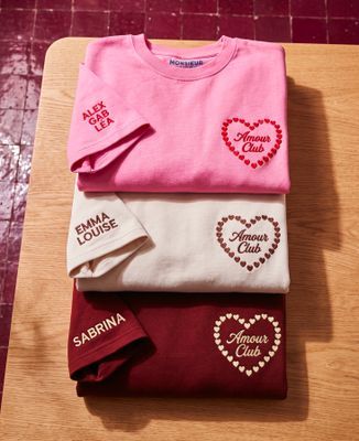 T-shirt femme Amour club et prénoms sur la manche - Cadeaux Maman, Future Maman
