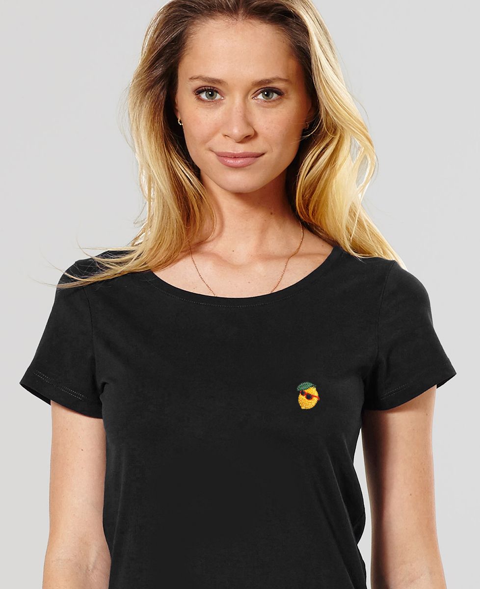 Tee-shirt rose avec un cœur doré brodé - Voir tous les articles Tee-shirt rose avec un cœur doré brodé - Voir tous les articles