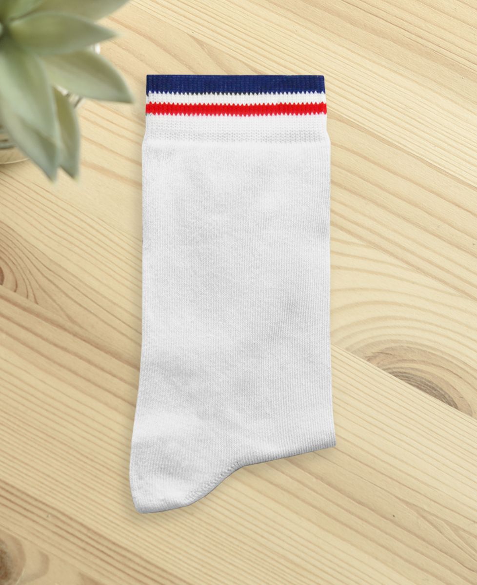 Calza Di Natale Personalizzata Con Iniziale Ricamata - 45,7 Cm - Colore Bianco E Rosso Con Lettera C - Calza In Acrilico Per Camino, Regali E Decorazioni Natalizie