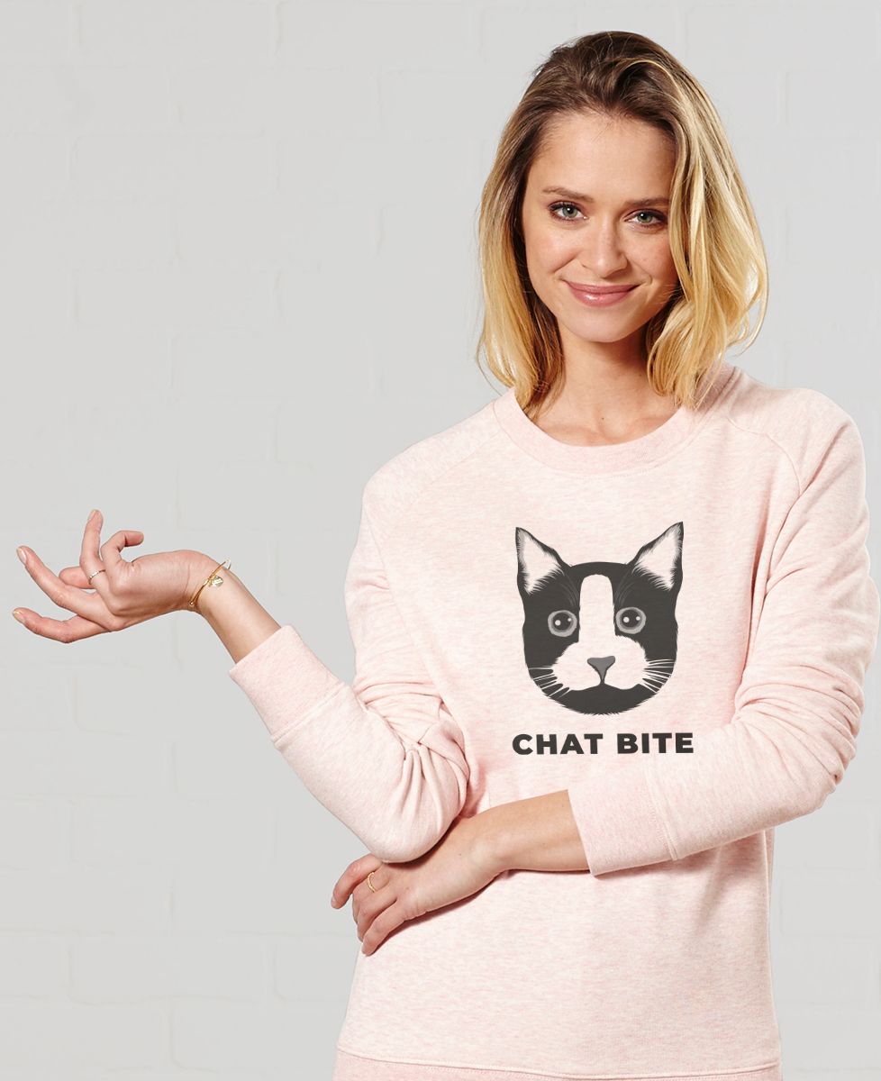 https://cdn.monsieurtshirt.com/images/76199/product_large/sweatshirt-femme-chat-bite.jpg?1612345195320